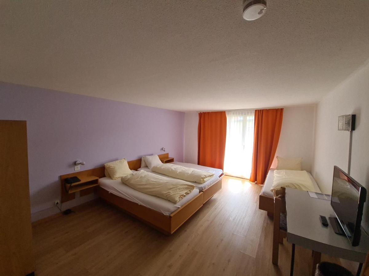 Hotel Krone - גיסוויל מראה חיצוני תמונה